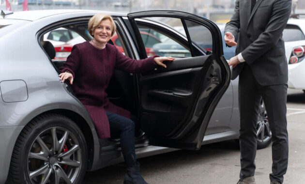 Business-Travel-Chauffeur-